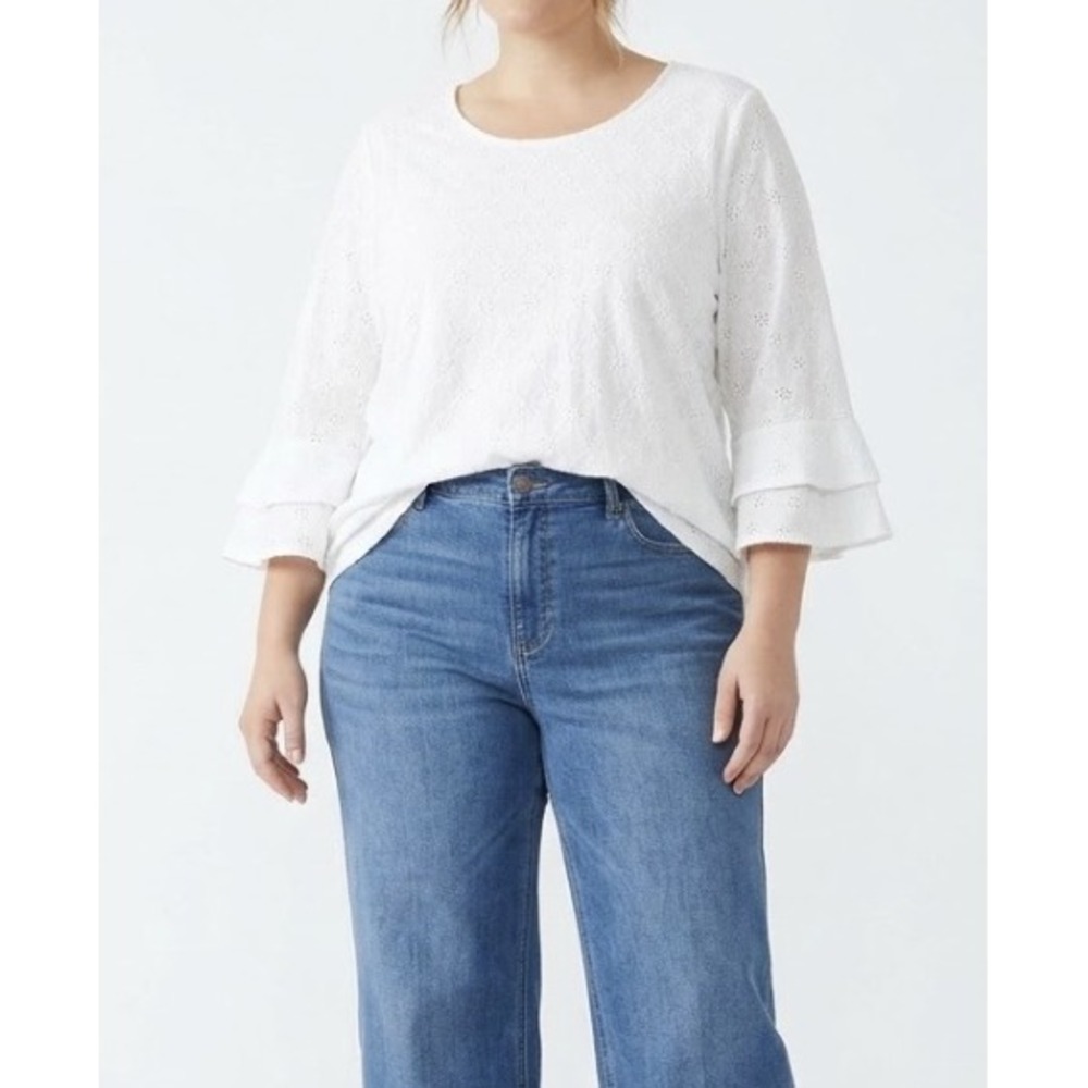 New Chico's Eyelet Ruffle Sleeve Top size XXL/4 White Stretch Knit Feminine